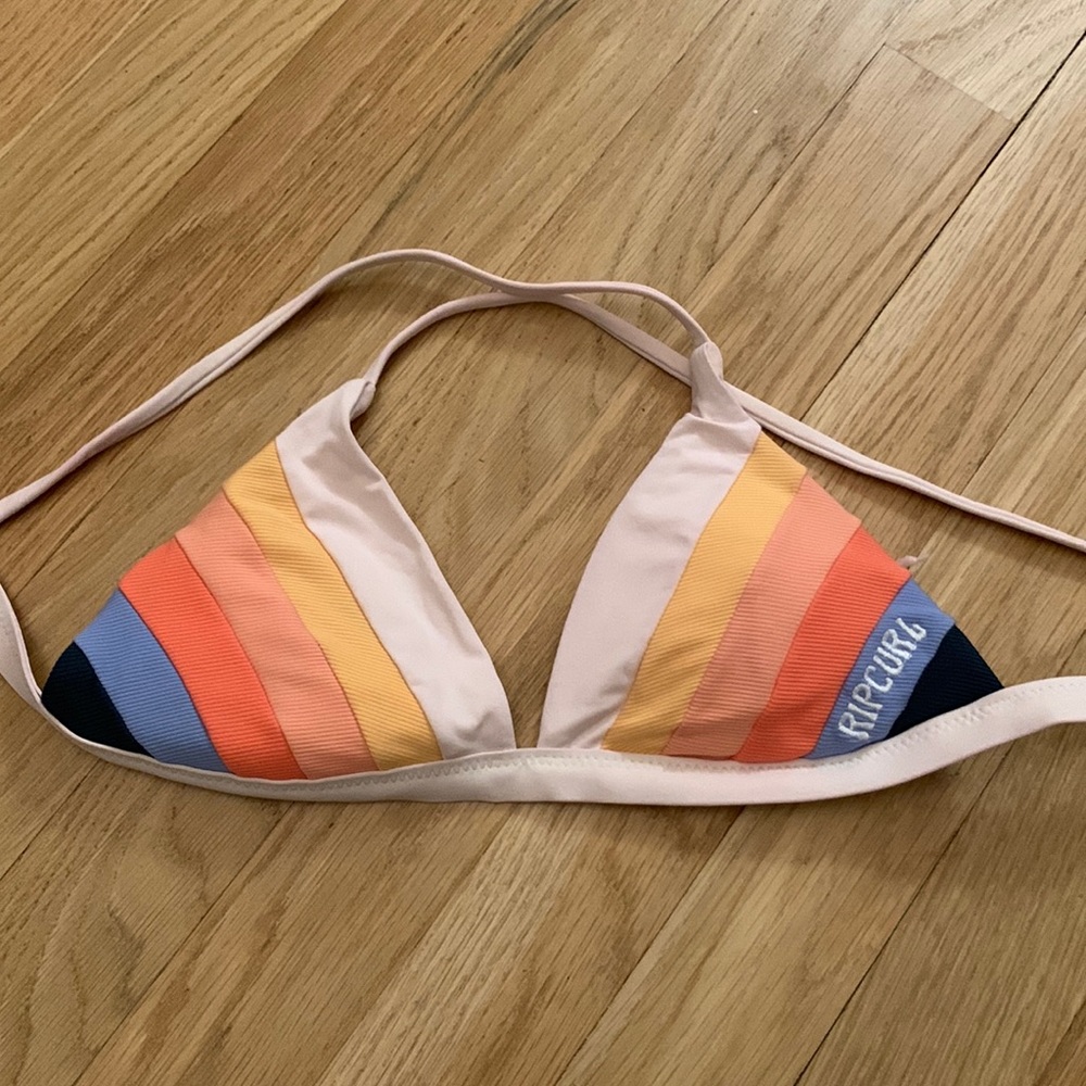 Light pink Ripcurl striped bikini top
